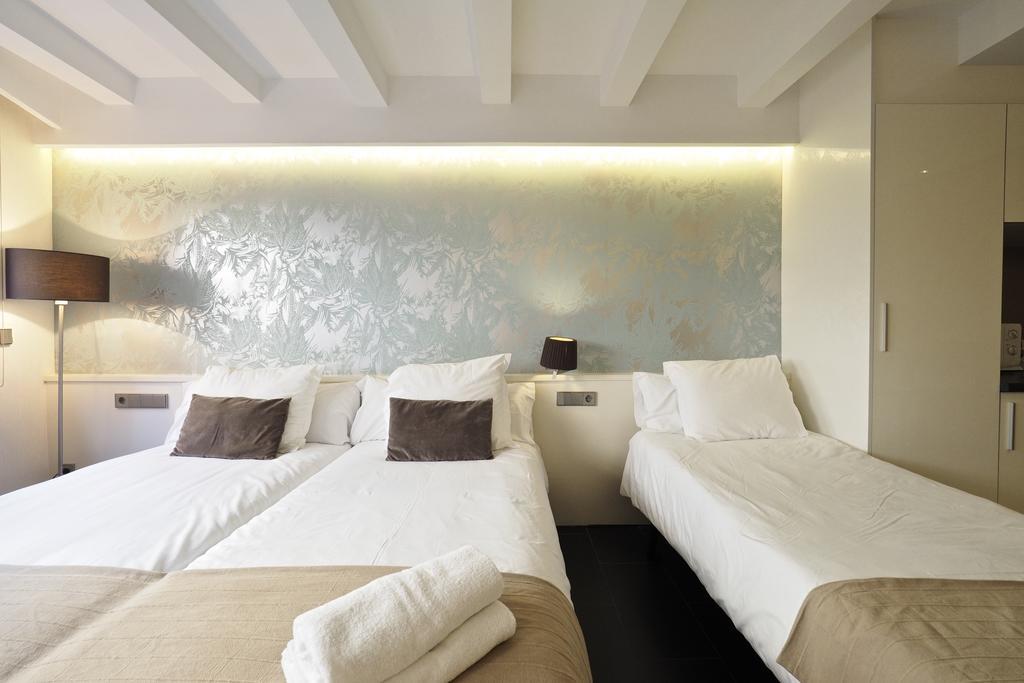 Barcelona Fifteen Central Aparthotel Екстер'єр фото