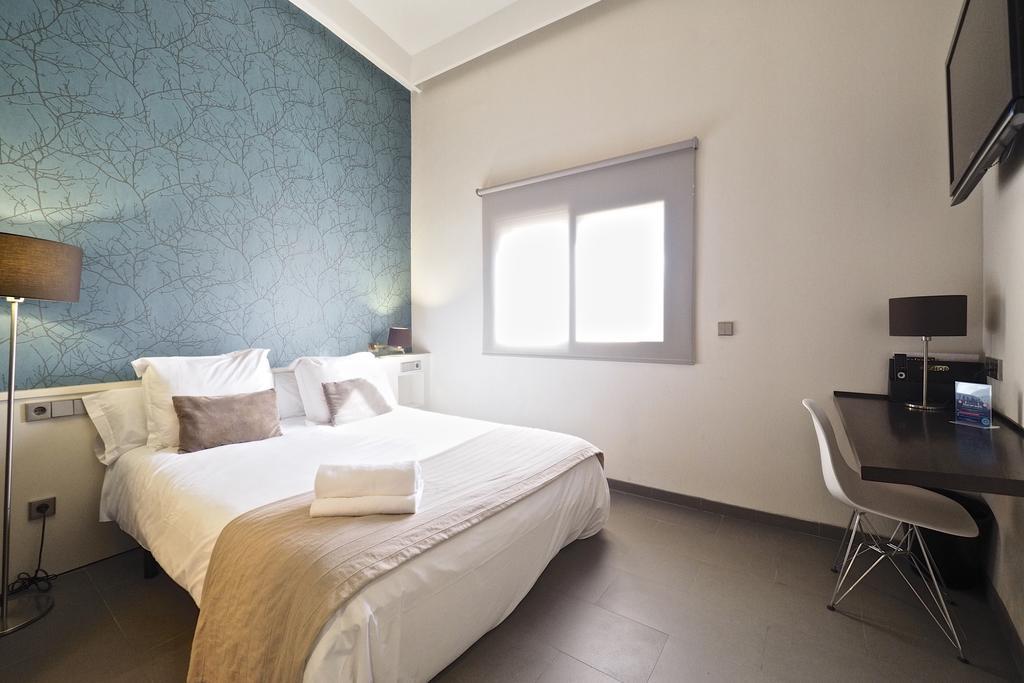 Barcelona Fifteen Central Aparthotel Екстер'єр фото