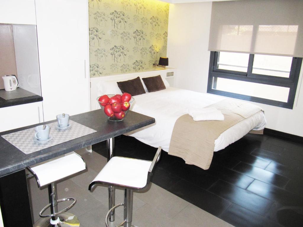 Barcelona Fifteen Central Aparthotel Екстер'єр фото