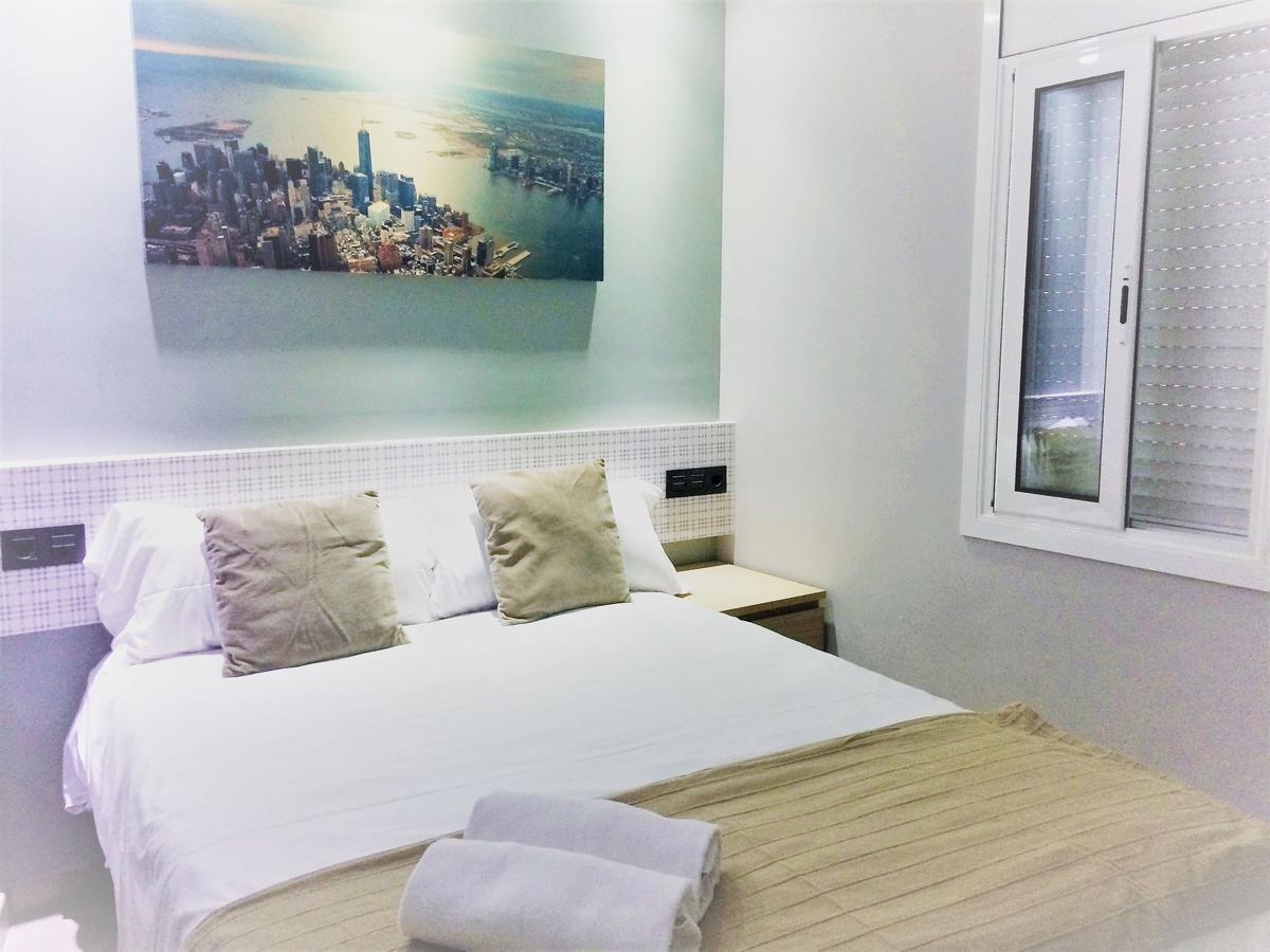Barcelona Fifteen Central Aparthotel Екстер'єр фото