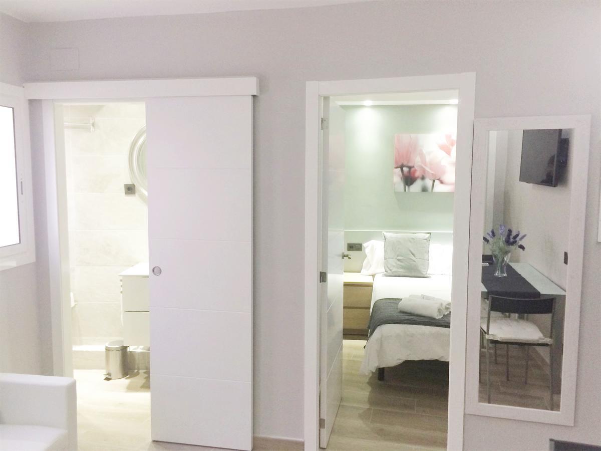 Barcelona Fifteen Central Aparthotel Екстер'єр фото