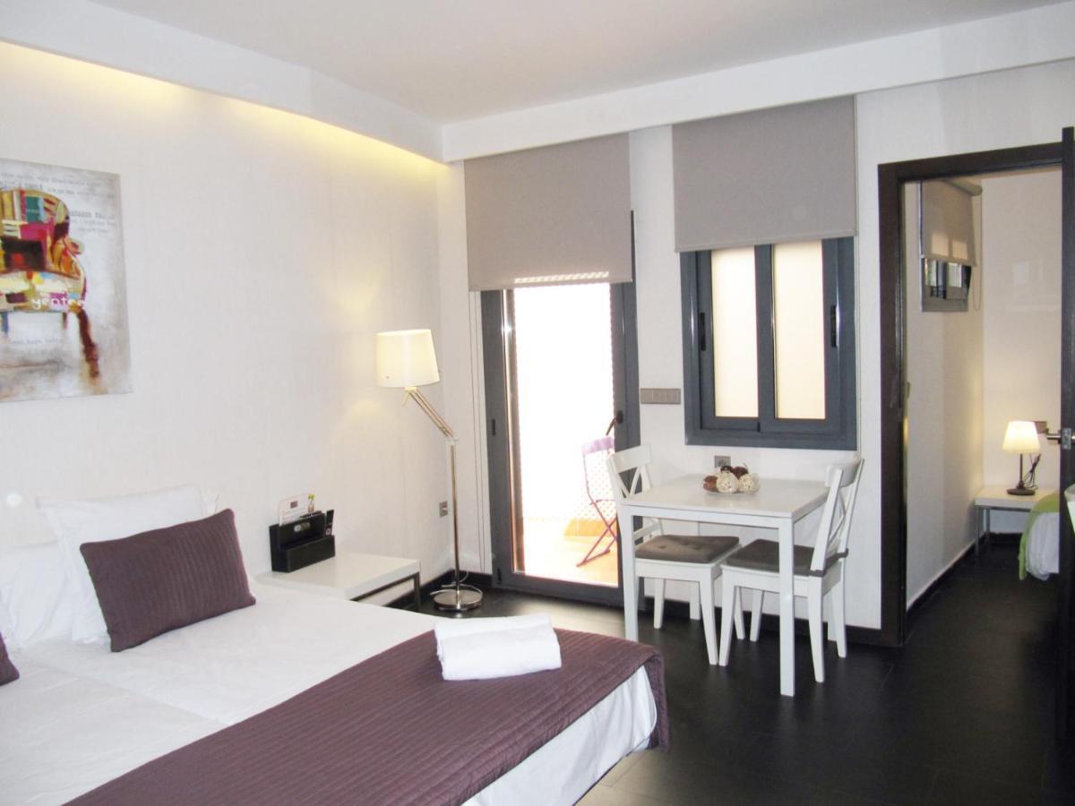 Barcelona Fifteen Central Aparthotel Екстер'єр фото